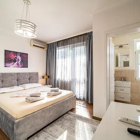 Apartment Pantera Nera Luxury Apartment Varna